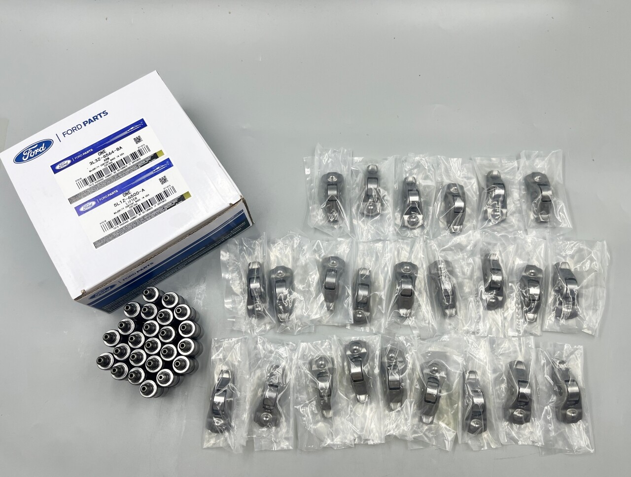 24X 3L3Z6564A 5L1Z6500A Engine Valve Rocker Arm Kit for Ford Lincoln 4.6L 5.4L