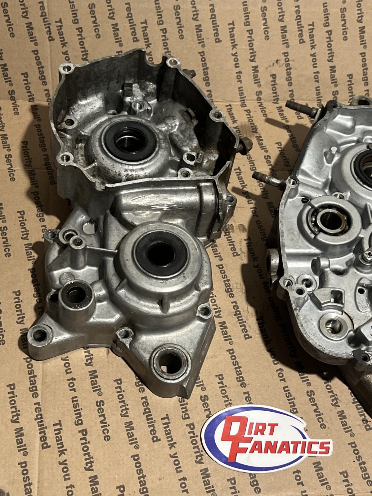 YAMAHA BLASTER OEM ENGINE CASES CRANKCASE MOTOR SET L R YFS200