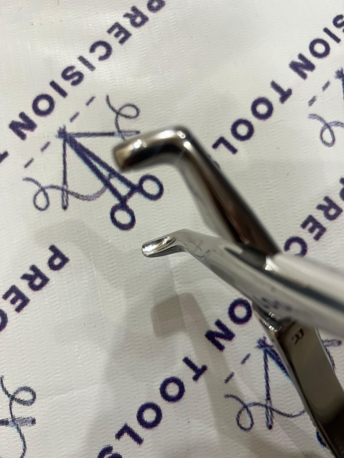 Hu-Friedy #222 Extraction Forceps, Lower Molar