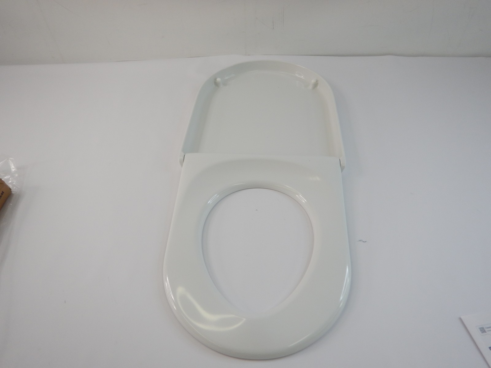 Duravit 0069890000 - Various Series Round Toilet Seat, Alpine White