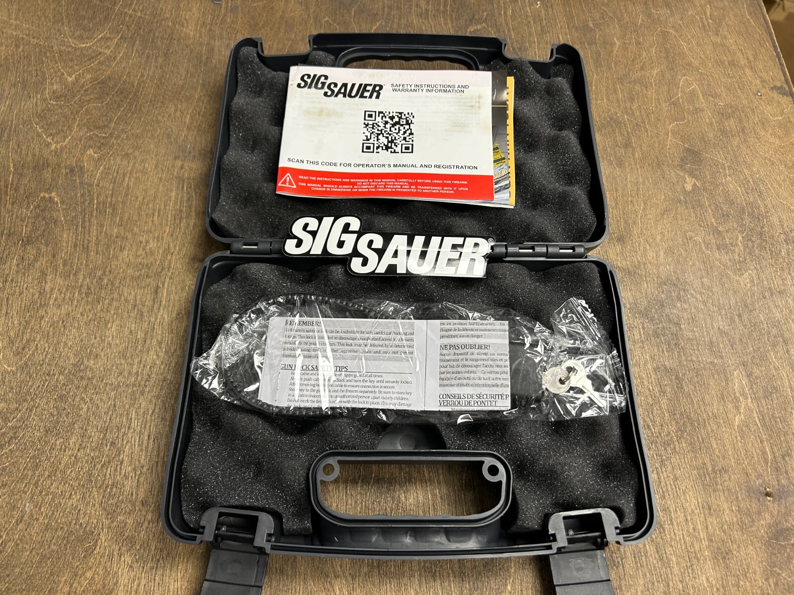 Sig Sauer P365 P365XL Macro Factory OEM BOX Hard Case W/ Foam Lock Paperwork