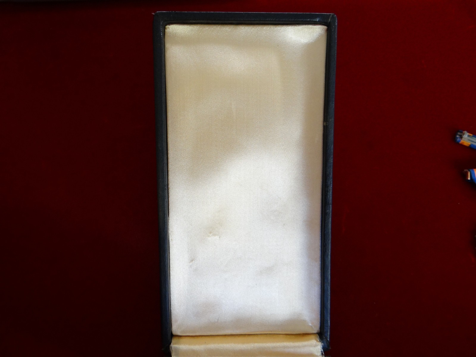 WWII US Army Air Medal in Presentation Case, Full-Size Medal, Original WW2