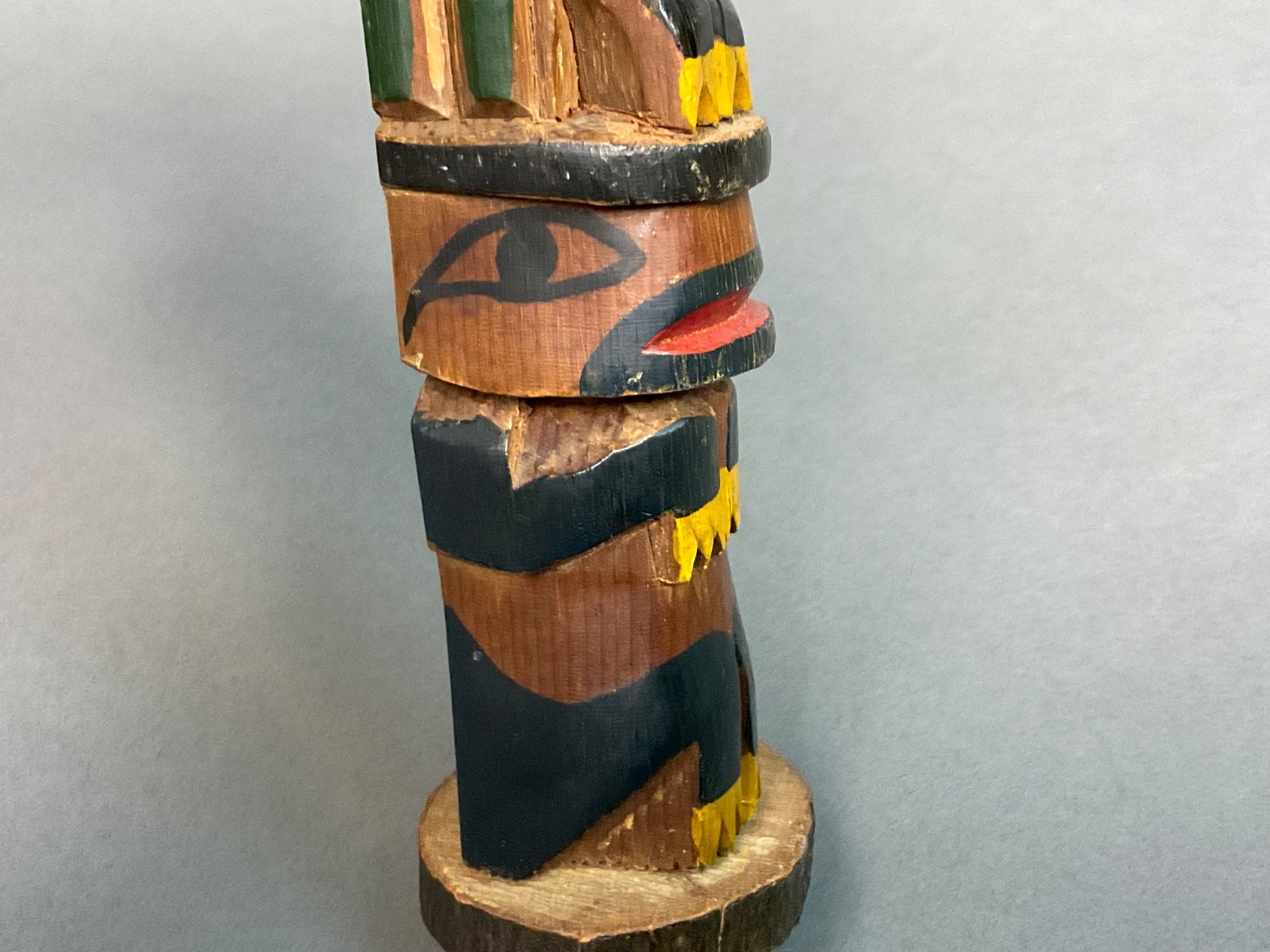 Native American Indian; Ye Olde Curiosity Shop; Cedar Wood Carved; 6-3/4" Totem