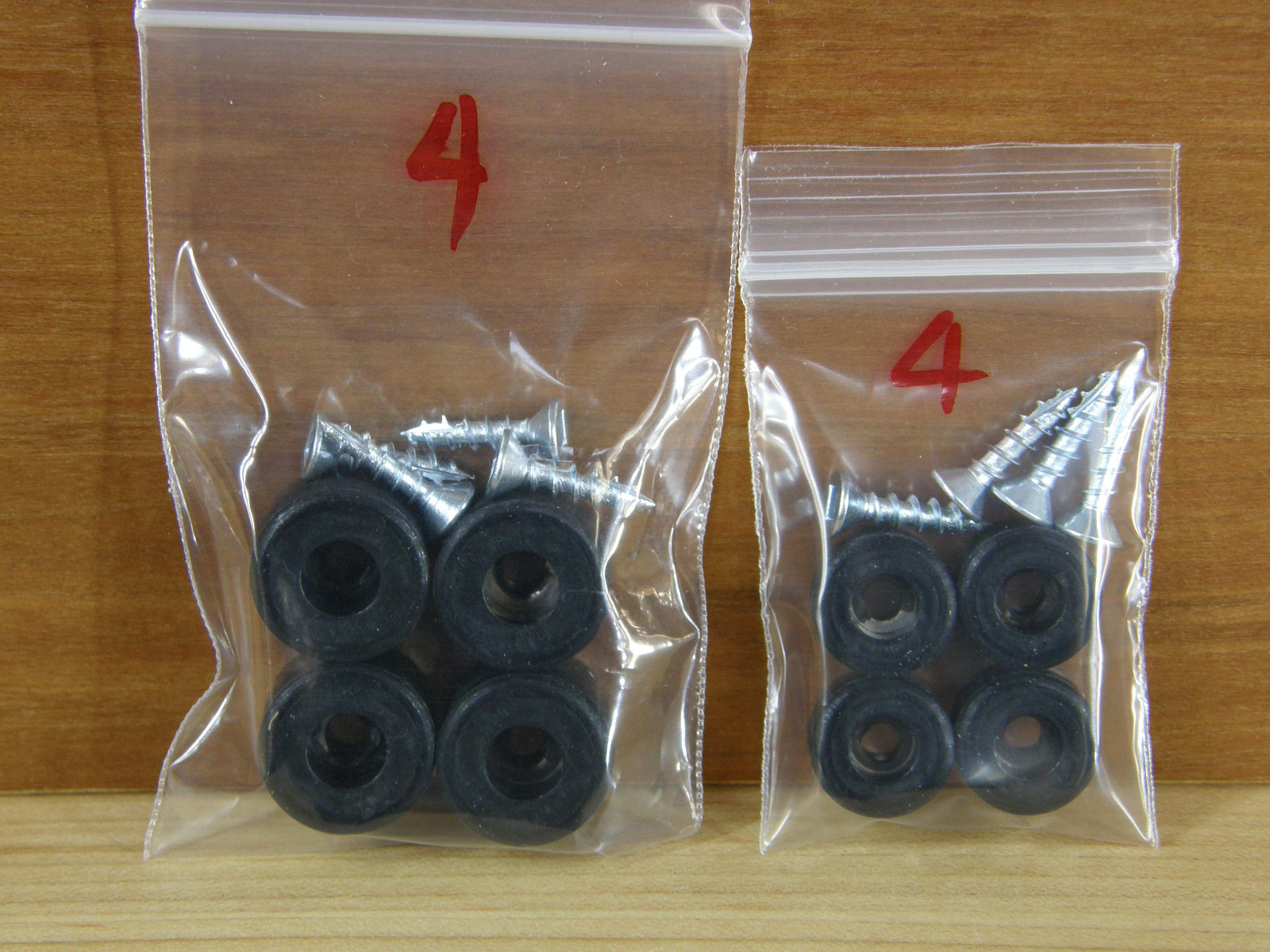 Silicone Rubber Bumper Feet (SMALL 1/2")(5/8")(7/8") BLACK (FIRM) with screws