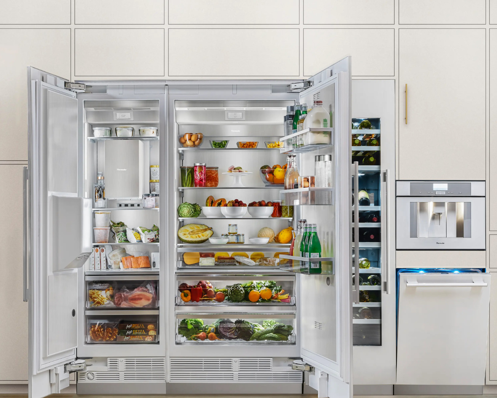 Thermador Freedom 30" Refrigerator Columns Built In T30IR905SP Panel Ready