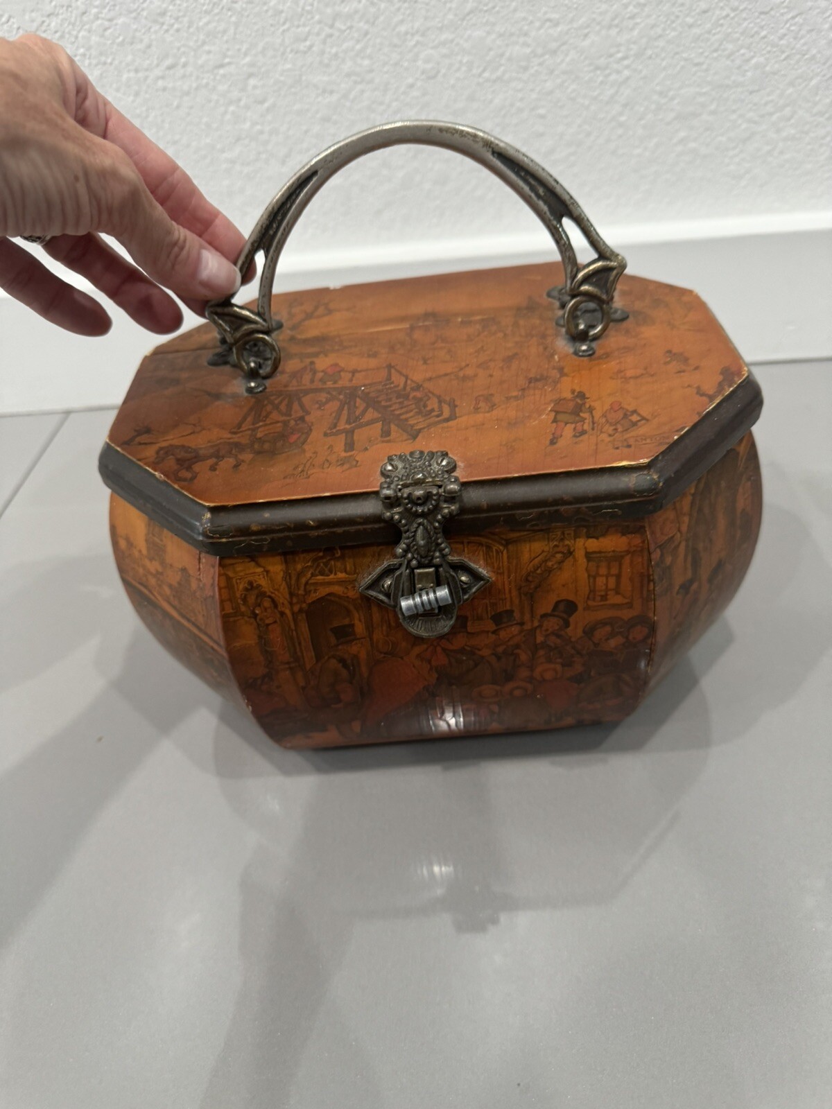 Vintage DECOUPAGE Wood Octagon Purse Box Old City Scenes