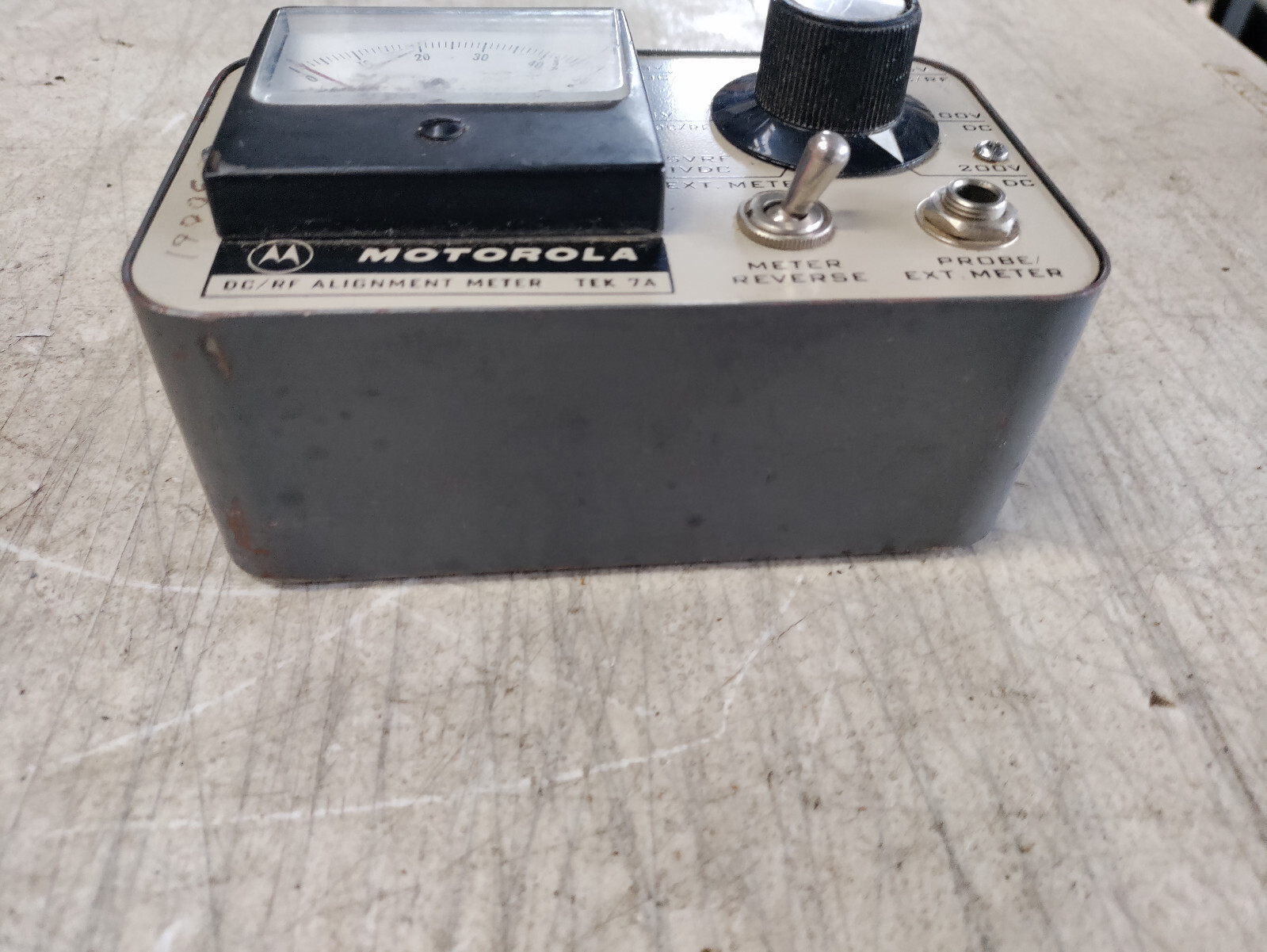 MOTOROLA TEK 7A DC/RF ALIGNMENT METER RADIO TEST UNIT