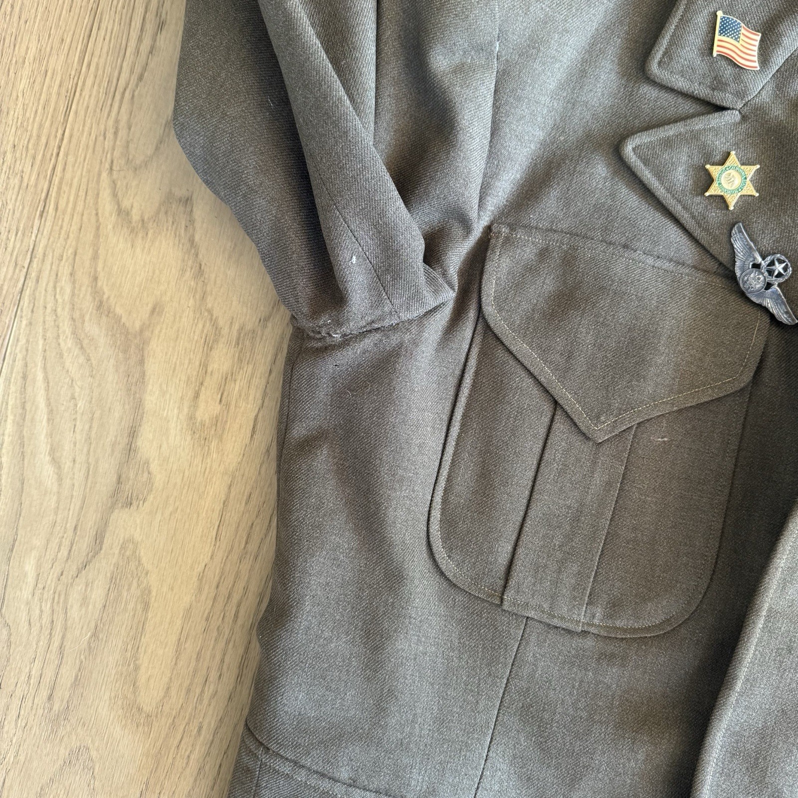 Vintage WWII US Army Eisenhower Ike Jacket Mens Small Wool Drab Olive Pins 1940s