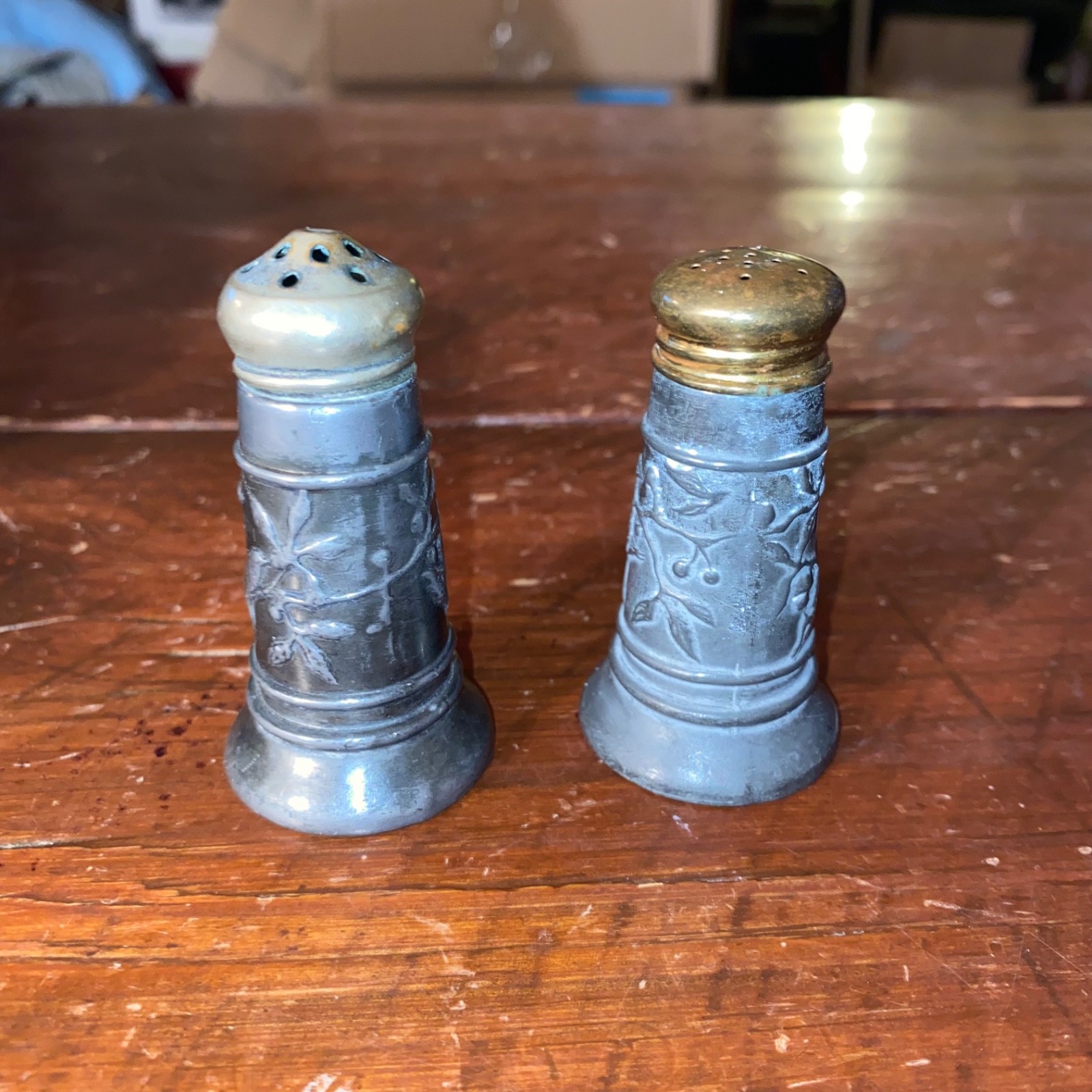 Antique Pair of National Silver Co Silverplate Bird Themed Salt & Papper Shakers