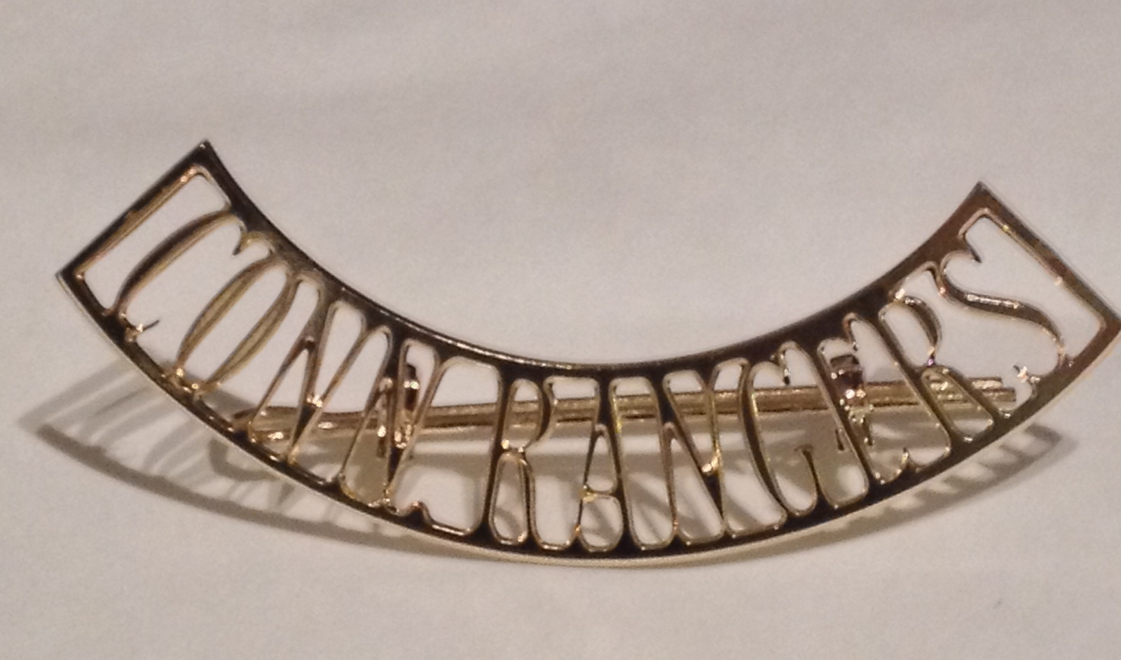 Connaught Rangers Metal Shoulder Title WW 1 with slide x1