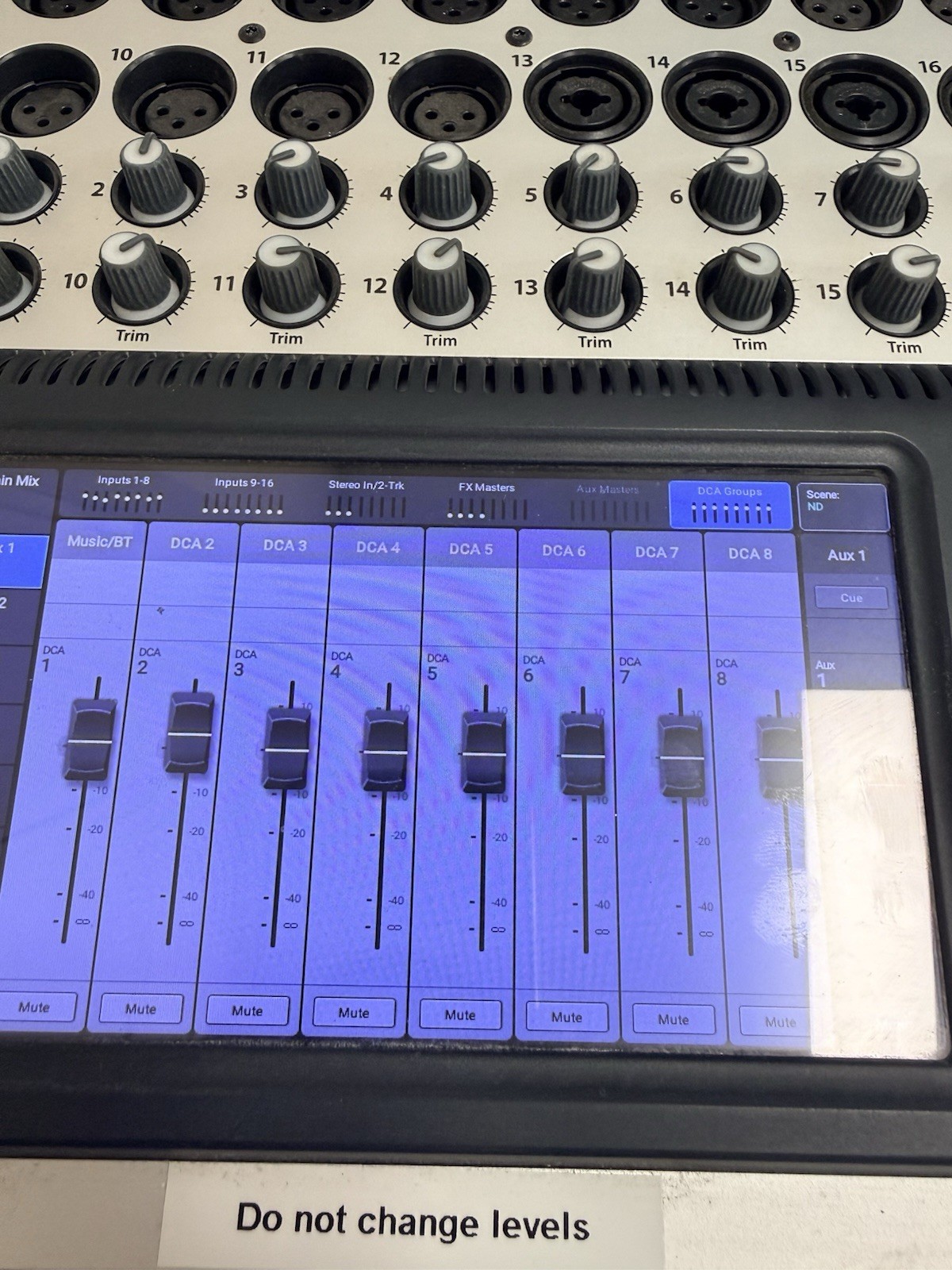 QSC TouchMix-16 Touch Screen Compact Digital Mixer PSU & Case READ DESCRIPTION