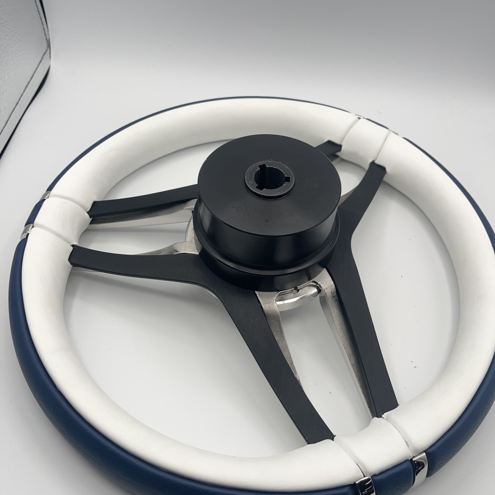 Cobalt Boat Steering Wheel Stainless Steel Spoke Leather Rim | Cobalt Boats Logo