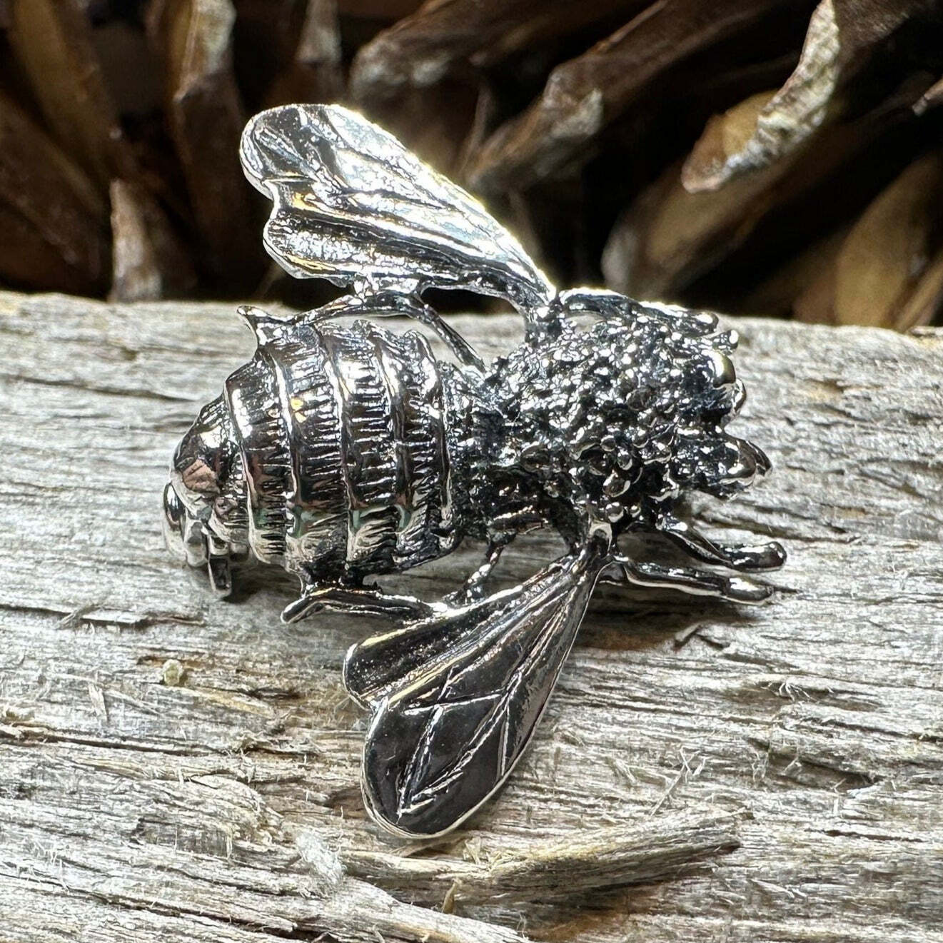 NEW Solid Sterling Silver Realistic Bee Booch Ladies Insect Pin 925