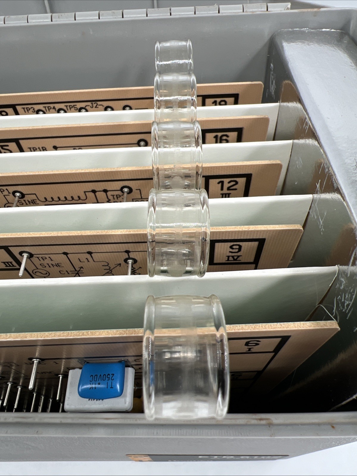 Heathkit Educational Systems ETB 6102 AC Electronics 5 Circuit boards w/Case