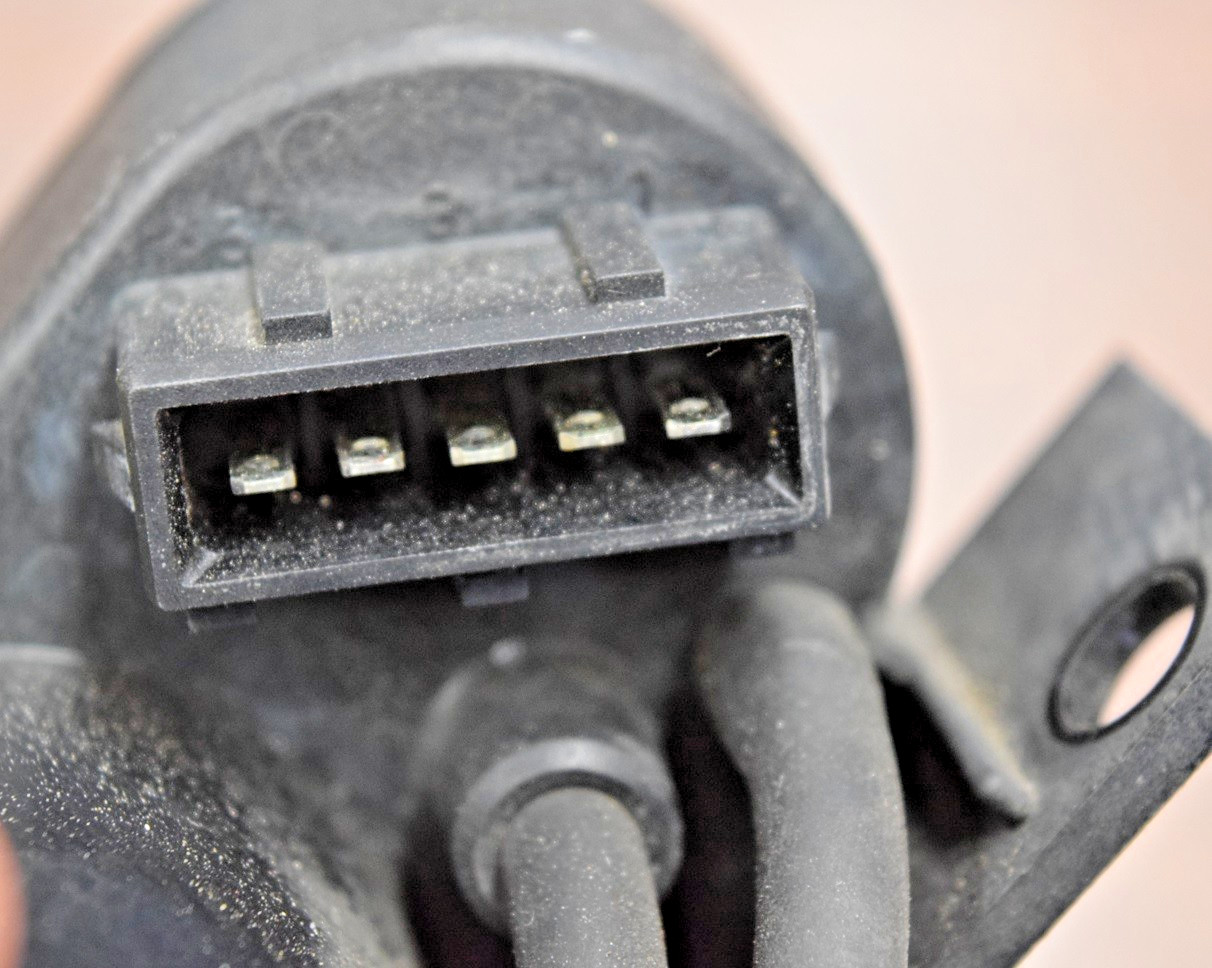 Land Rover Discovery 2 1999-2004 OEM Cruise Control Vacuum Pump SCC100030L