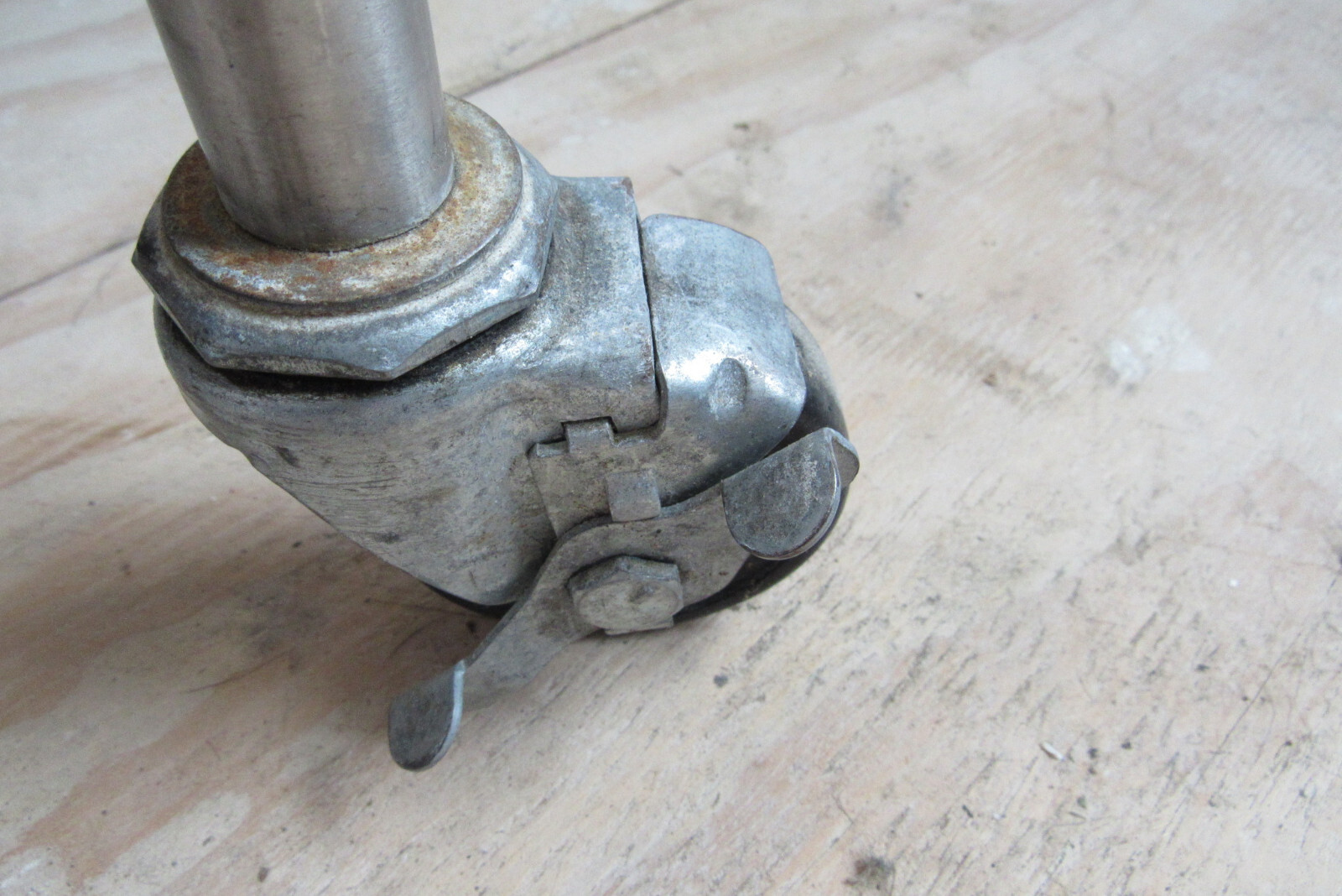 Blickman Stainless Steel Hospital Infant Bassinet w/ Acrylic Basket & Mattress