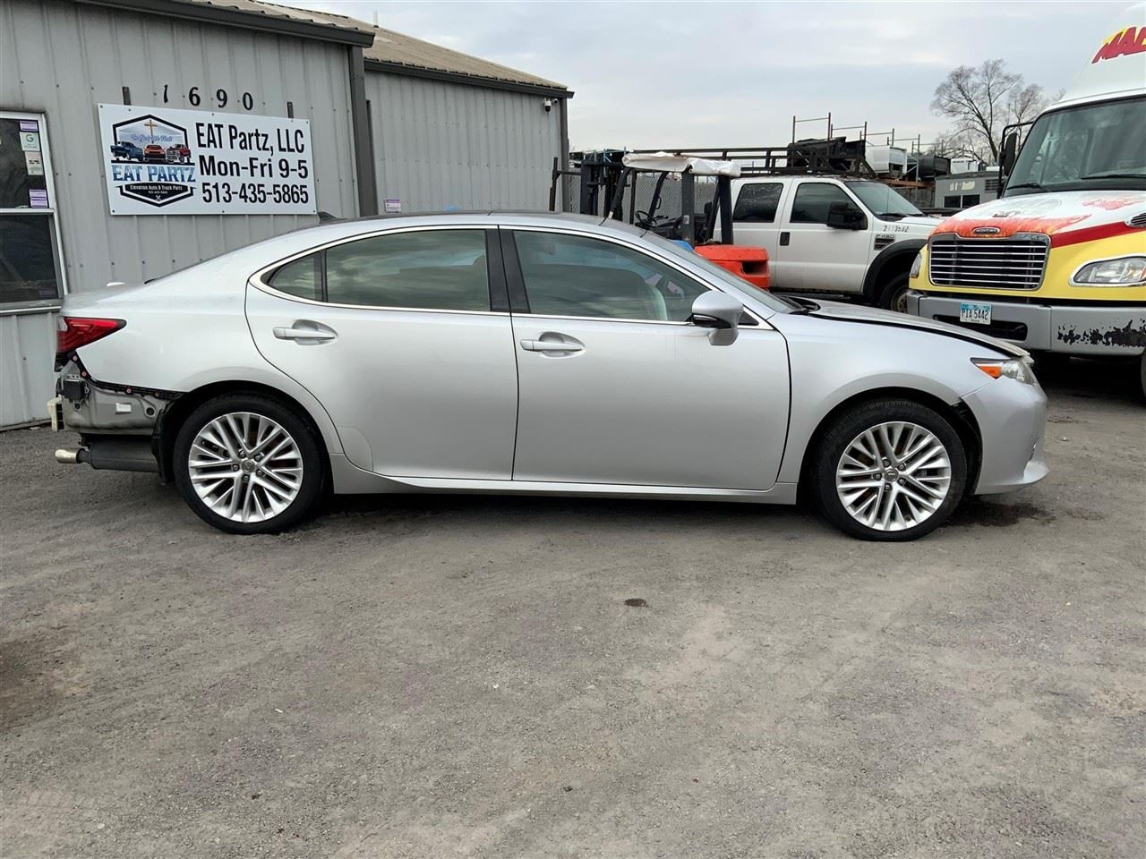 2013-2015 Lexus ES300h Front Radar Unit PN-007AB0032 OEM