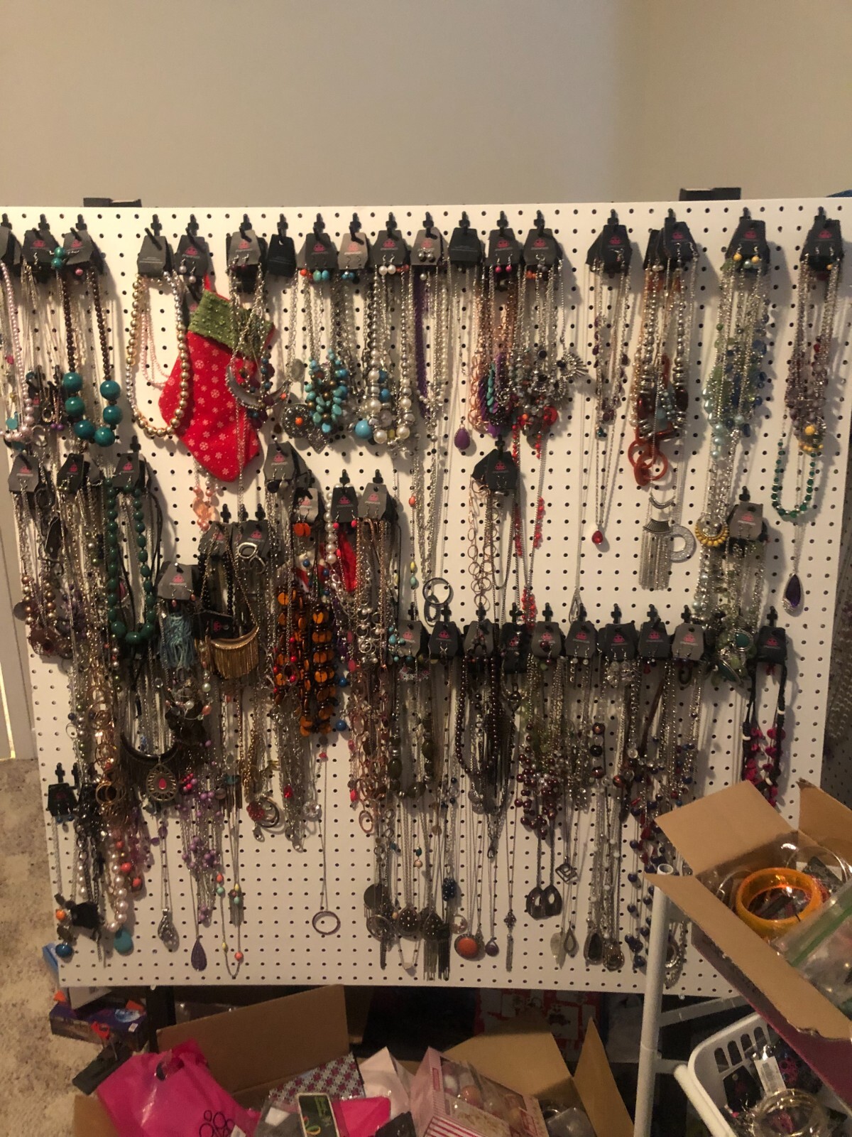 Paparazzi Jewelry - Lot of 100 - $90 (SEE DETAILS BELOW)