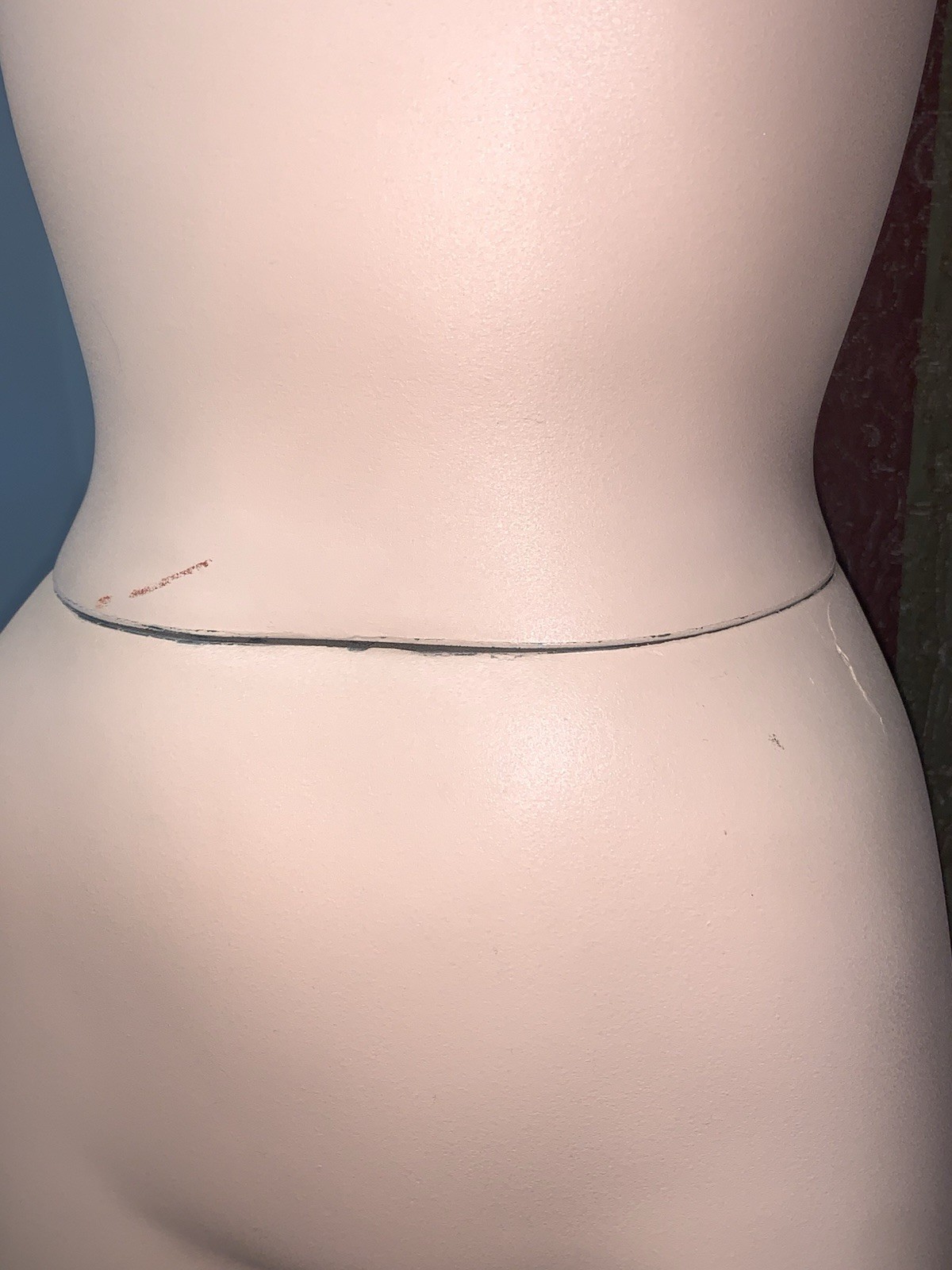 1960s FULL SIZE STORE CLOTHING DISPLAY MANNEQUIN WOMAN PLASTER? METAL STAND