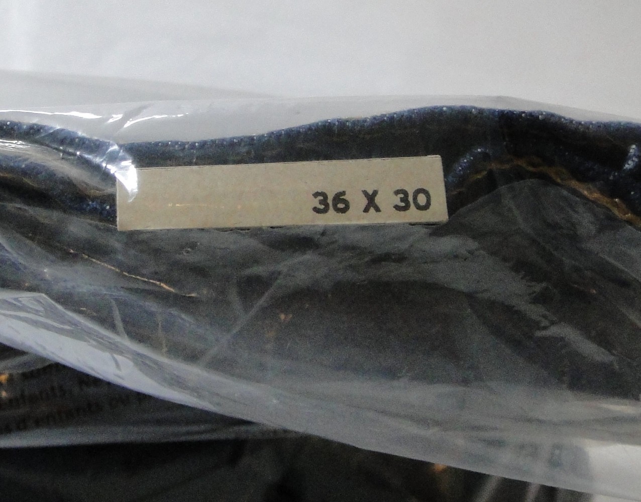 Levi Men's 505 Regular Fit Jeans, Dark Denim Wash 36W X 30L NEW SEALED !