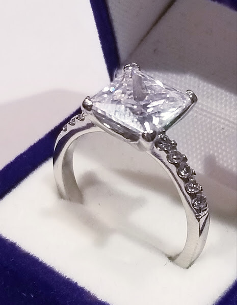 SALE! 3.50 Ct Princess LC Moissanite solitaire Engagement Ring Stainless steel