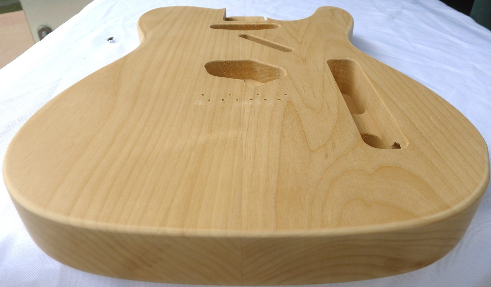 Tele Vintage Style Guitar Body 2 pcs Centre Joined Alder Unfinish ≦ 4.4Lbs