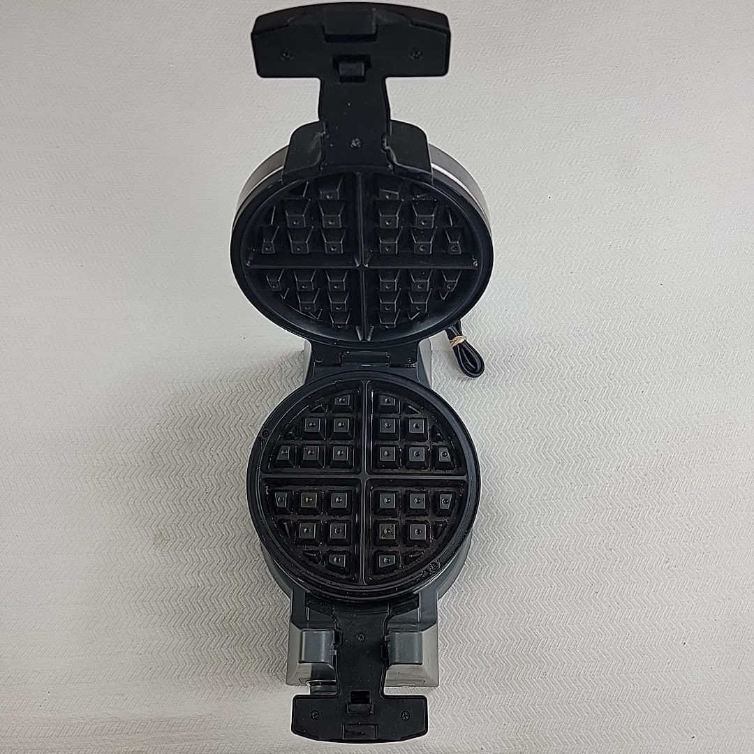 CRUX Double Rotating Belgian Waffle Maker GH-6200A Nonstick Stainless Dent Works