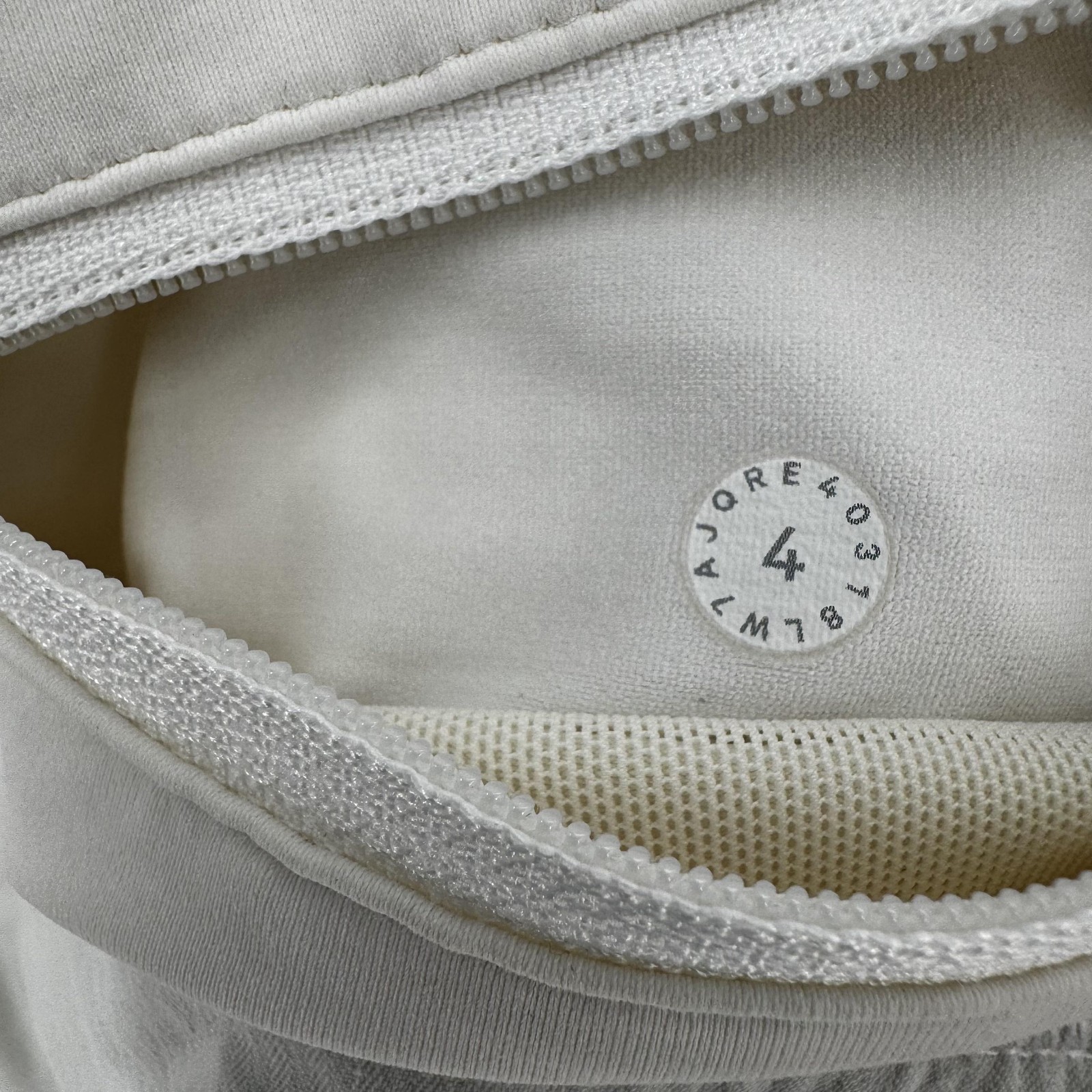 Lululemon Shorts Womens 4 Run Speed Athletic Lined Zip Pocket Lightweight Gym