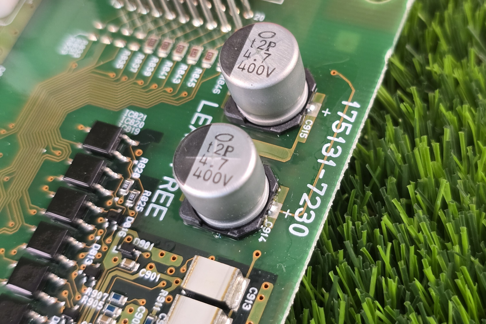 Toyota Prius C 2012-2017 Hybrid Battery Voltage sensor 89892-52010 with wire OEM