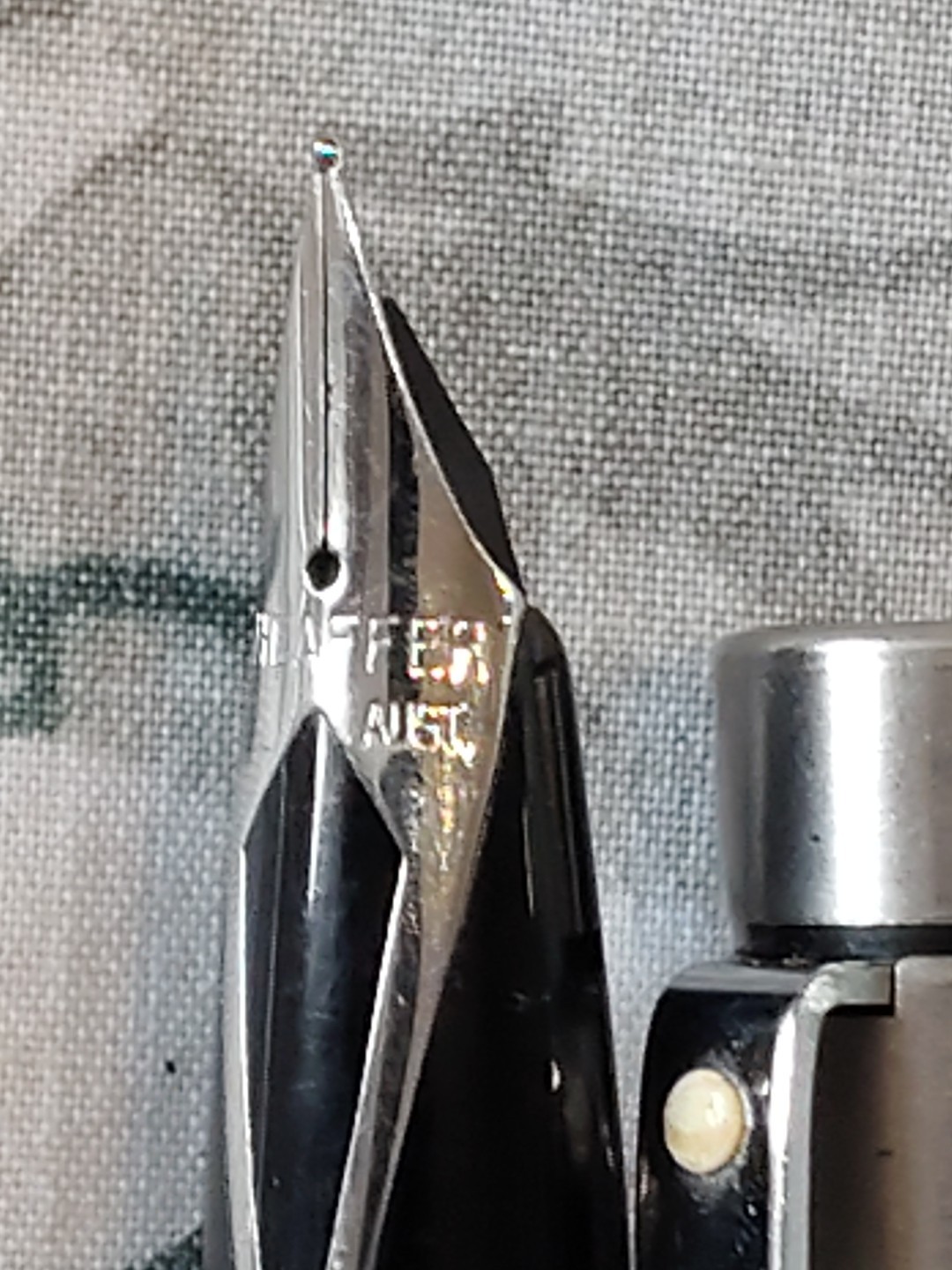 Sheaffer Targa Brushed Stainless Steel Fine Nib Fountain Pen Australia