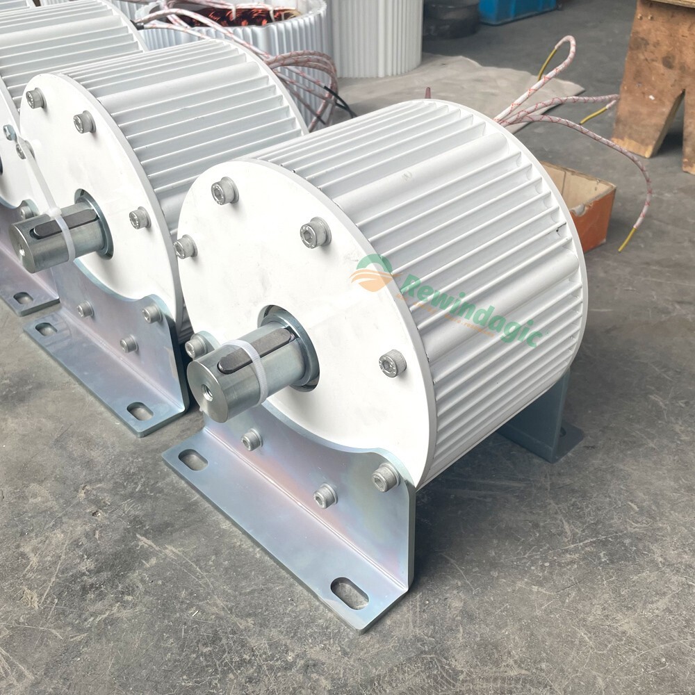 2000W Permanent Magnet Synchronous Generator With Reducer Motor 48V 220V 380V