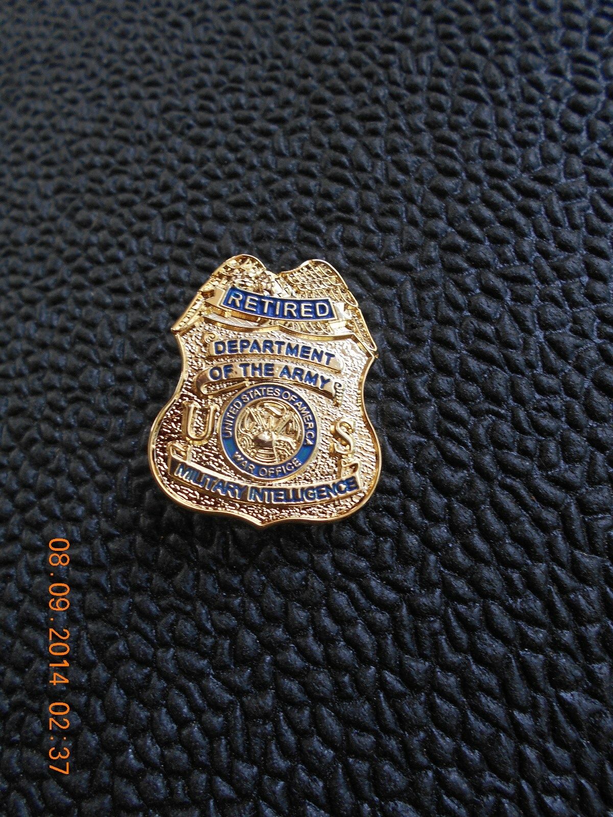 US Army COUNTERINTELLIGENCE (ACI) "RETIRED" full size Badge . With pins