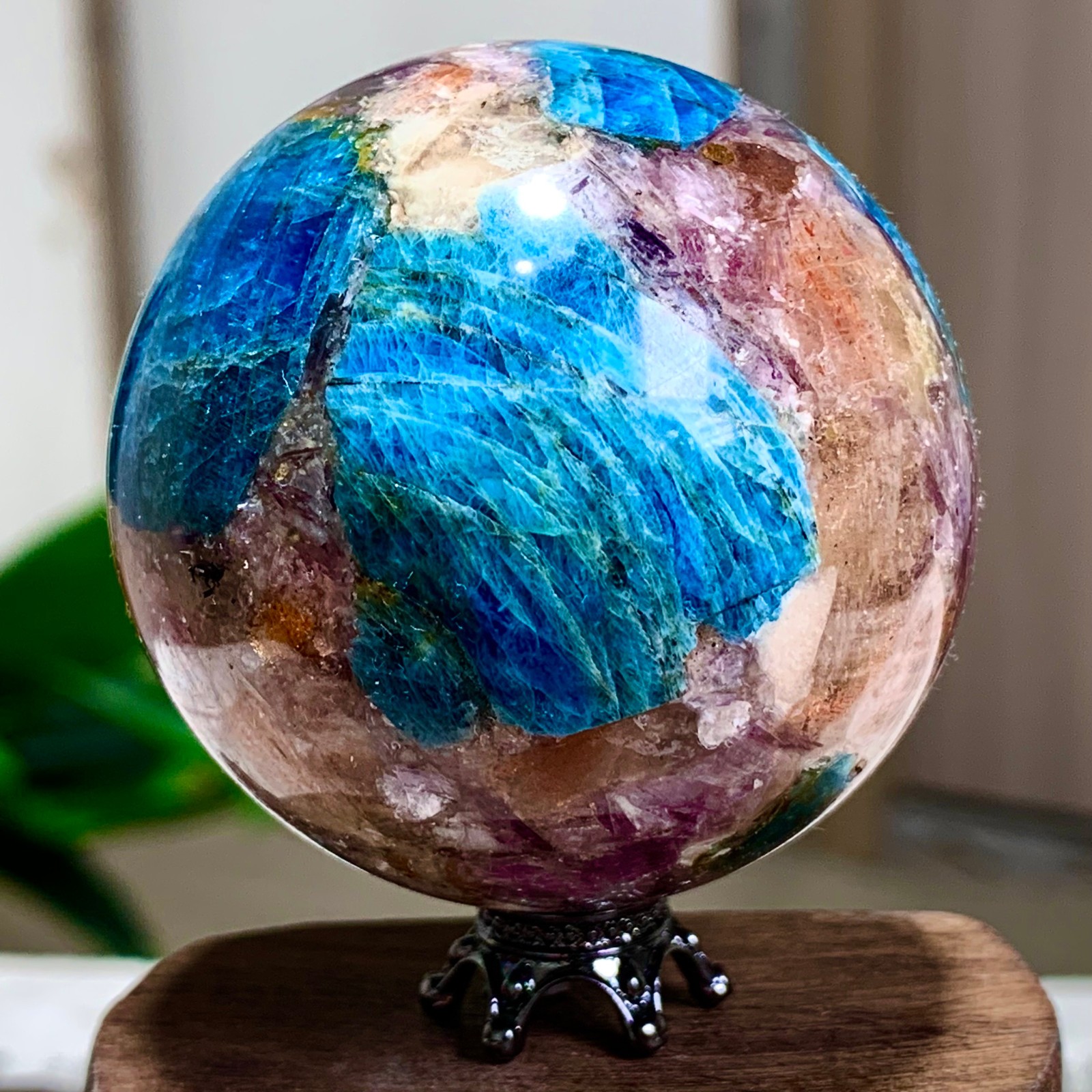 160G Natural Blue Aptite +Sun Stone purple lepidolite Sphere mineral sample