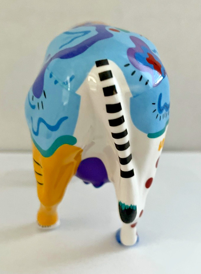 Cow Parade "Cow Doodle" Cow Ceramic Figurine #9194 Vintage Retired 2001