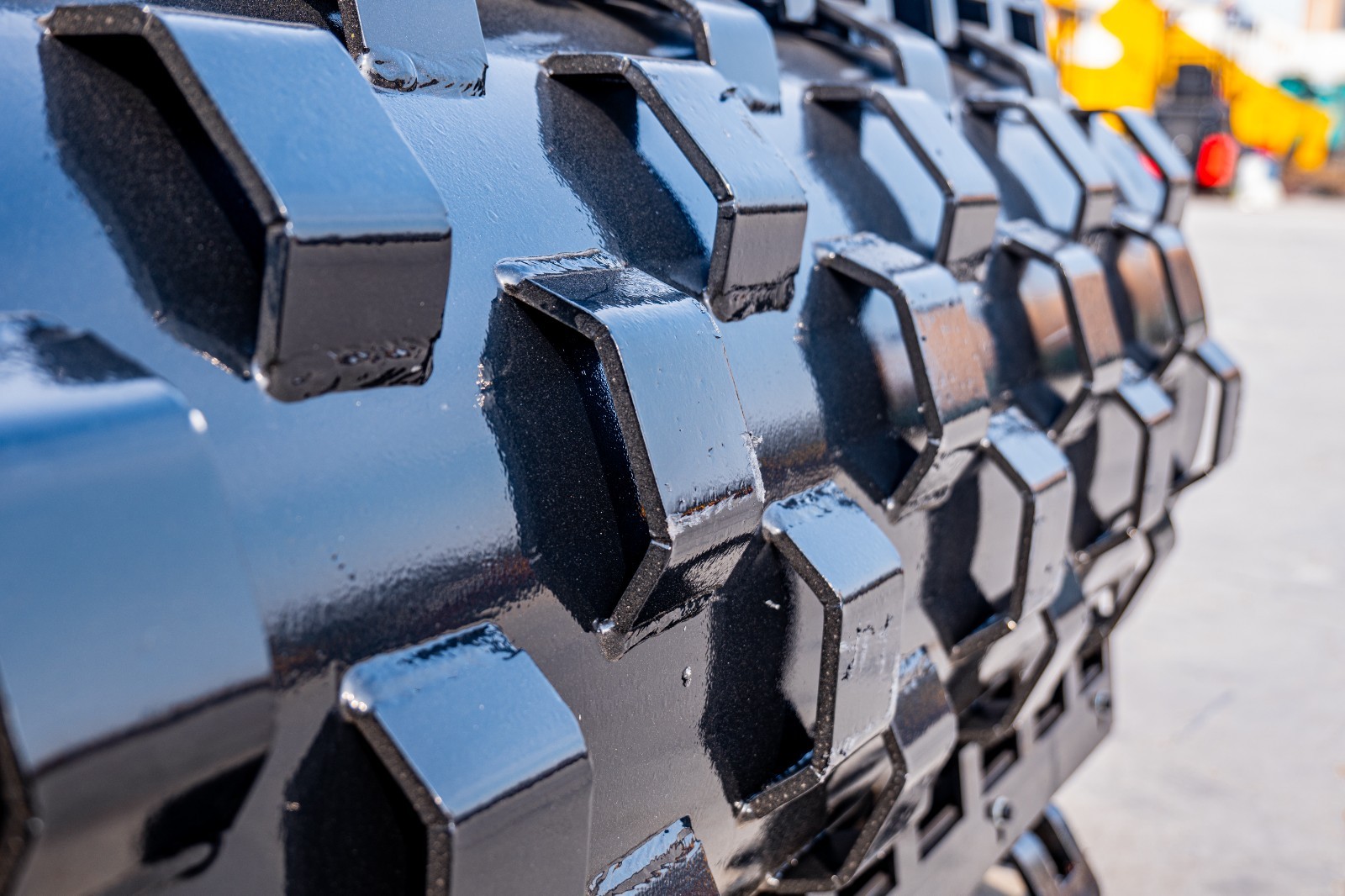 1.5m/ 60" Vibratory Soil Compactor for Skid Steer fits Bobcat Padfoot Roller