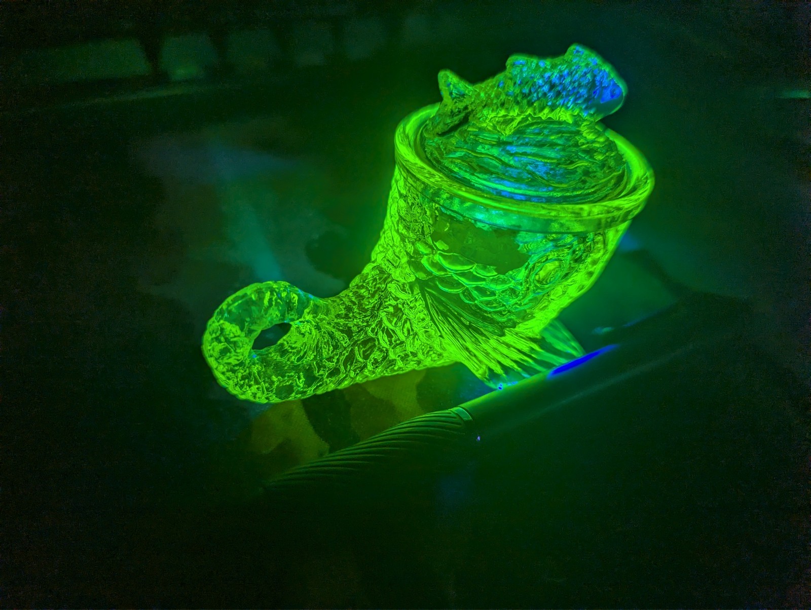 Summit Glass Pisello Dolphin Fish Whale Salt Cellar w_Lid 3.5" Uranium Vaseline