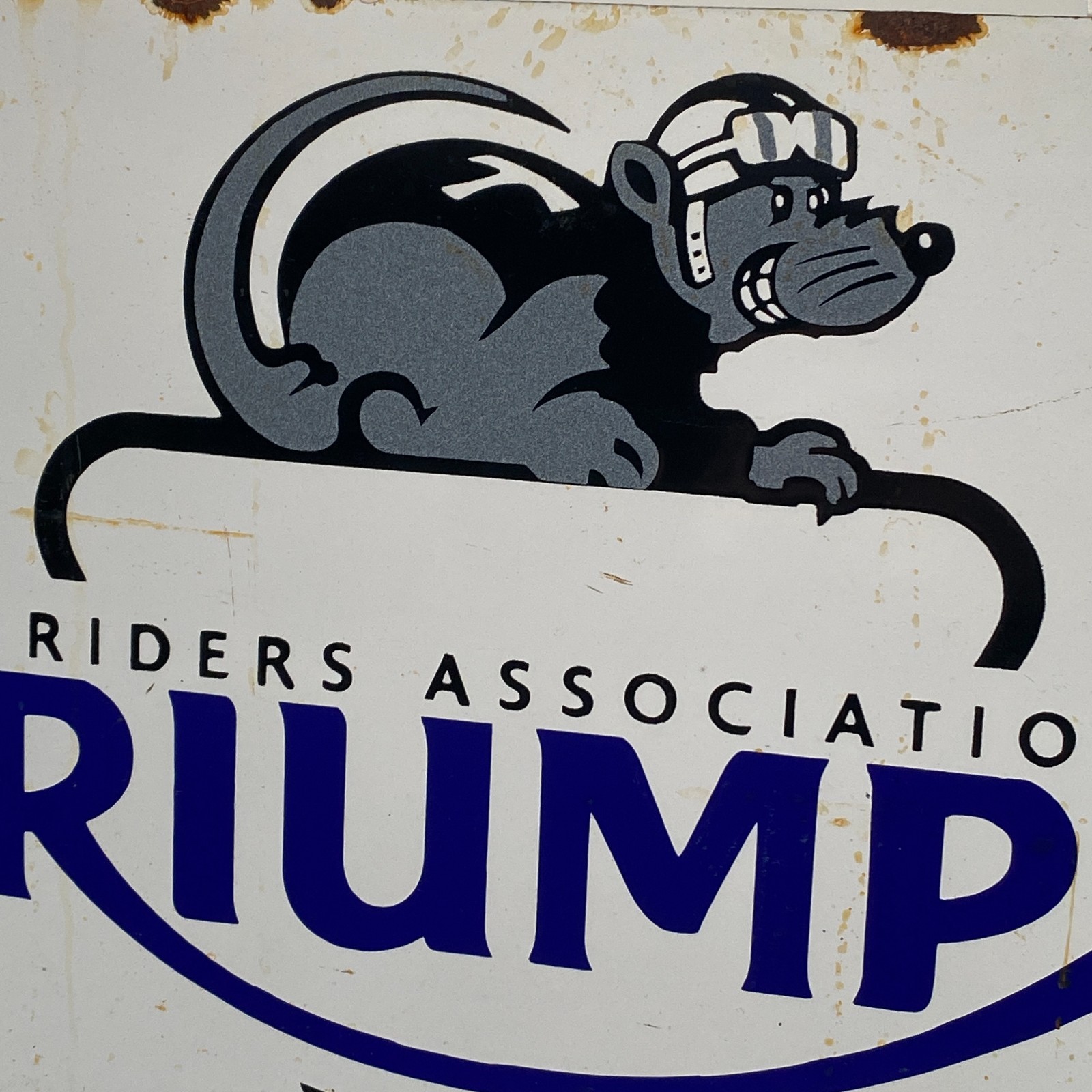 Triumph Enamel Sign - 40x30cm (15.7x11.8") - Retro Motorcycle Dealership Signage