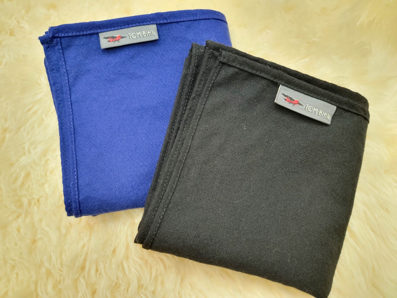 TOM BIHN (USA) Retired Shepherd's Wool Utility Cloth Bundled Lot (2) ~ Size S