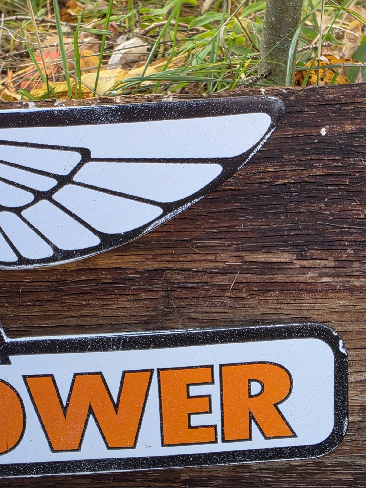 VINTAGE FLYING A GIANT POWER PORCELAIN LICENSE PLATE TOPPER 11"x7"