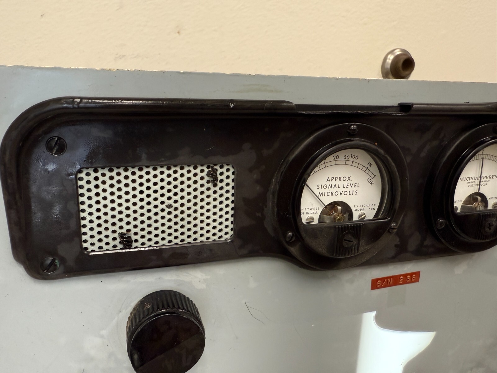 Nems Clarke 1670 Series Tube Receiver | Cold War Military Radio Special Purpose