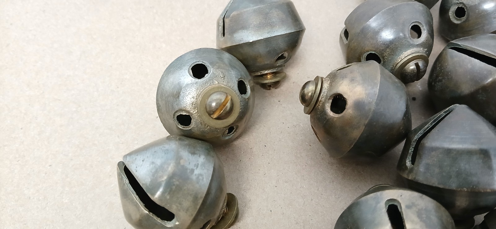 Lot of 19 Vintage Brass Sleigh Bells: Jingle Bells Christmas Decor Horse Harness