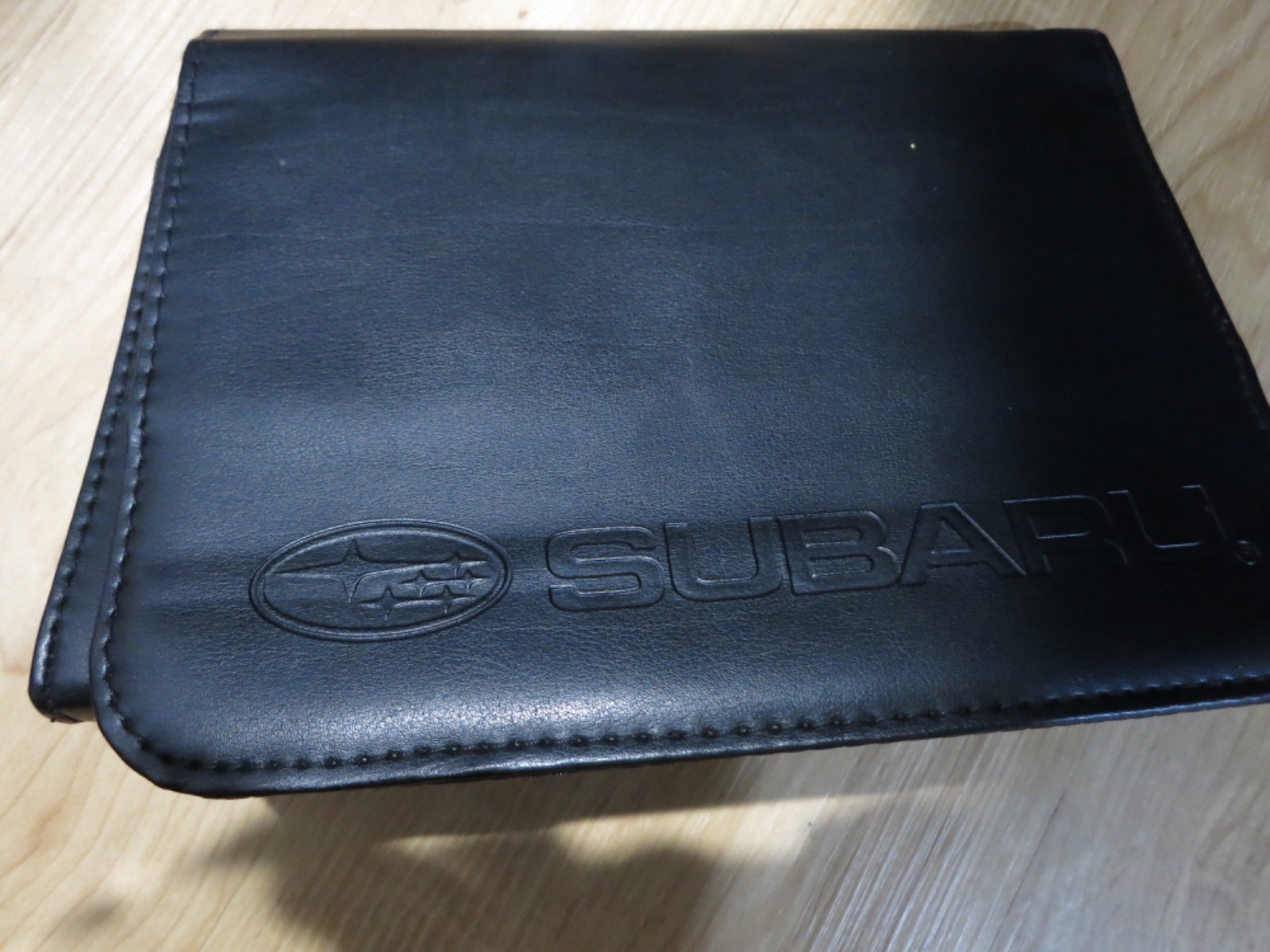 SUBARU BLACK LEATHER OWNERS MANUAL COVER CASE FORESTER OUTBACK ETC
