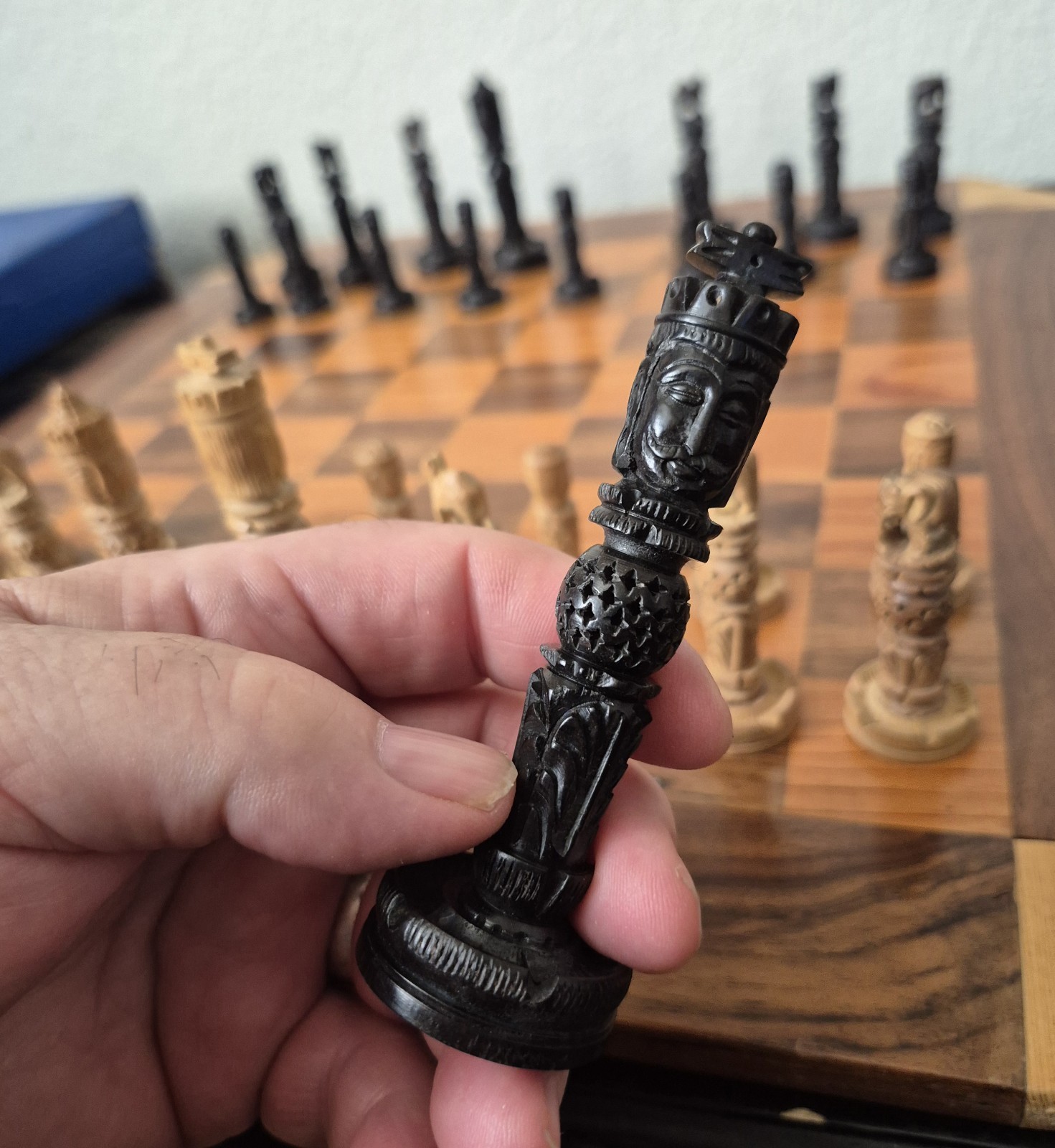 Ornate Carved Box Wood Ebony Chess Set 4" King 18" Board 1.75" Squares Box Case!