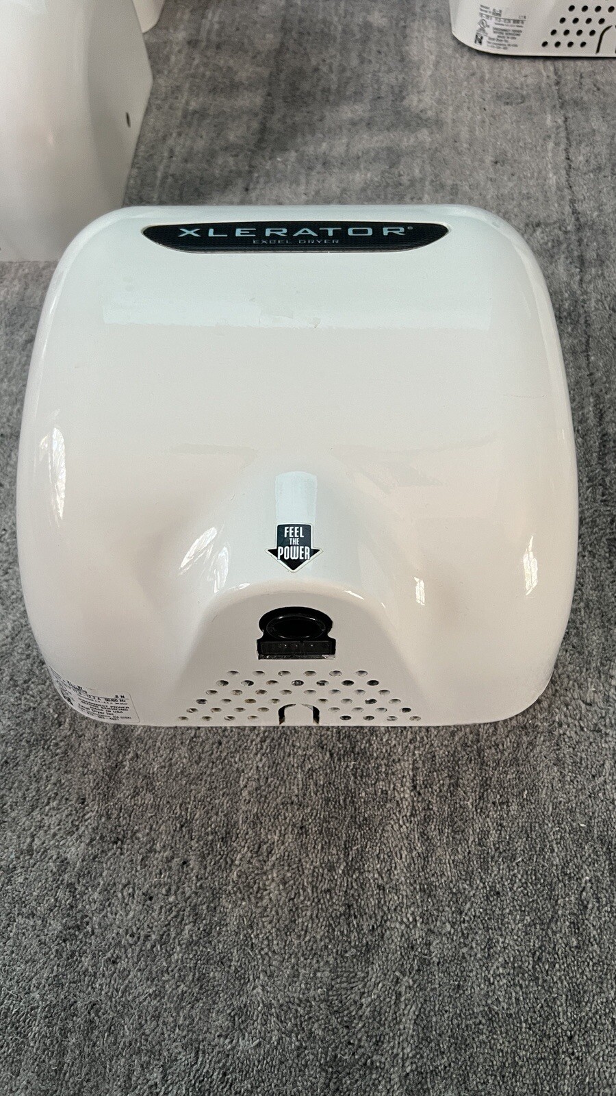 XLERATOR HAND DRYER XL-W NO TOUCH WALL MOUNT BATHROOM EXCEL XL C BW WHITE METAL