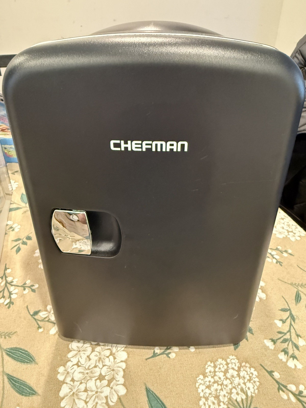 CHEFMAN Portable Black Personal Mini Fridge AC/DC Cools Or Heats