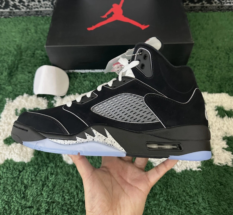 Air Jordan 5 Retro OG Black Metallic Reimagined HF3975-001