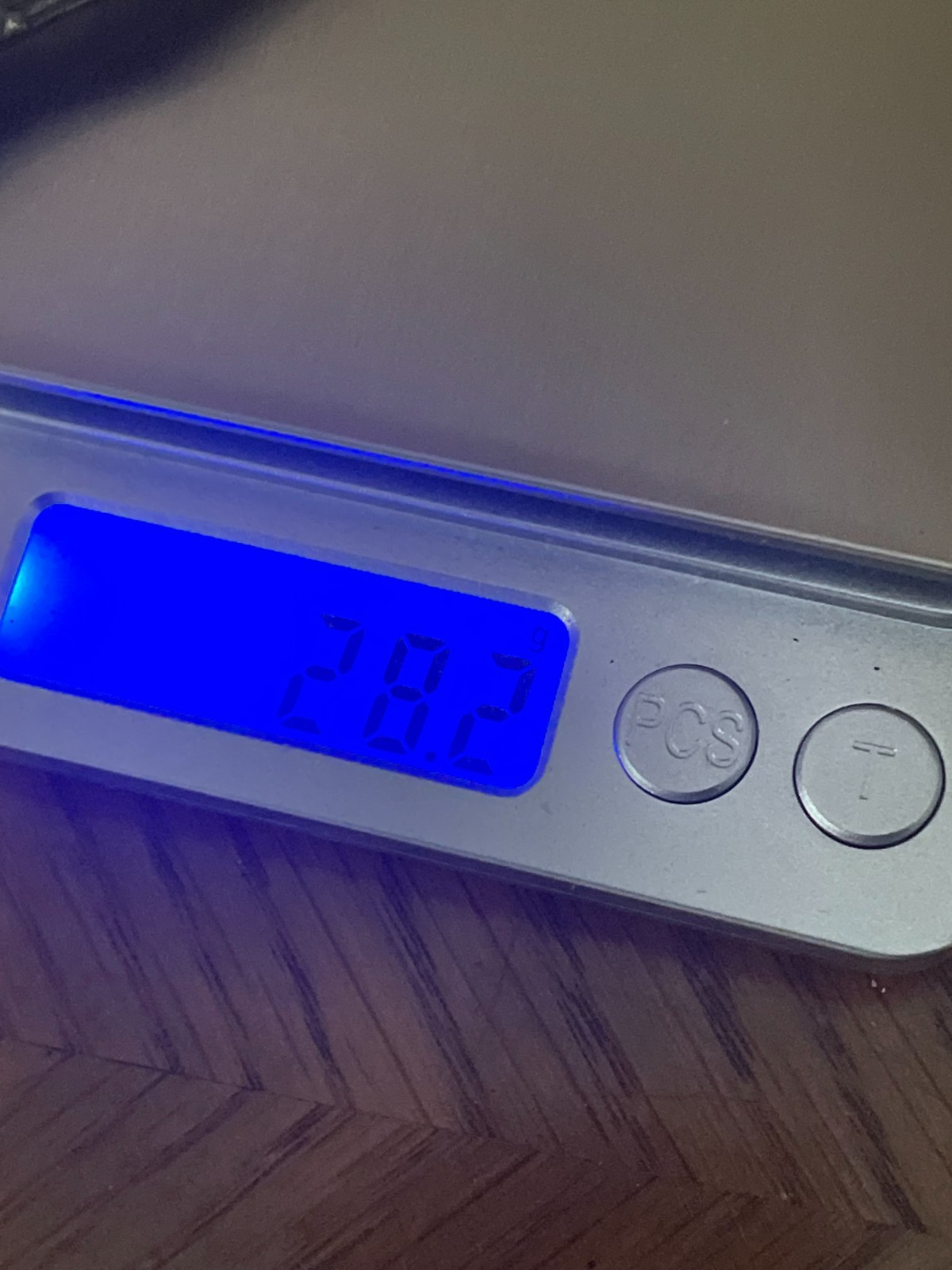 Antique English Sterling Master Salt Spoon, Kings style handle 28g