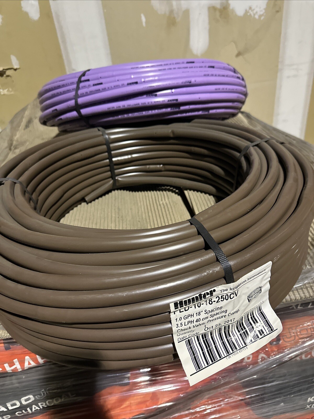 1/2 In. X 250 Ft. 1-GPH Pressure Compensating Emitter Tubing with 18 In. Spacing