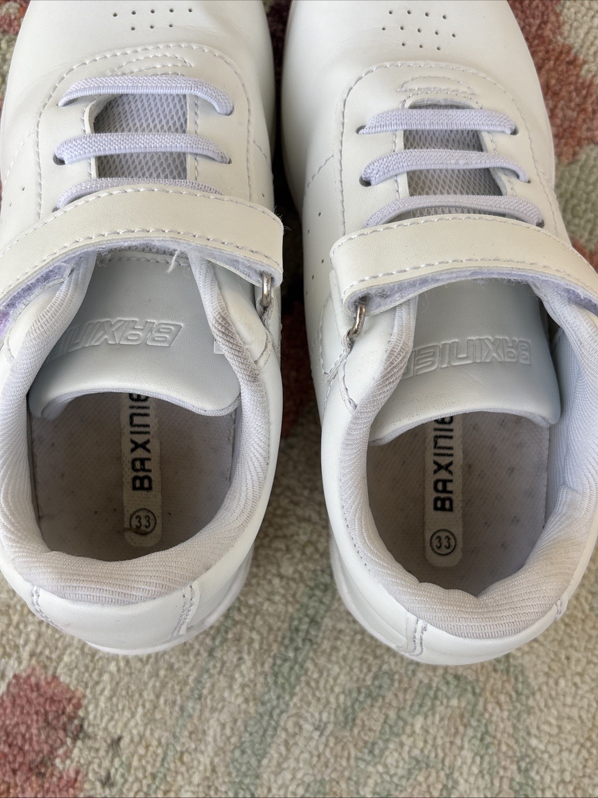 Baxinier Girls Cheerleading Sneakers Size 33/1.5 WORN 1X