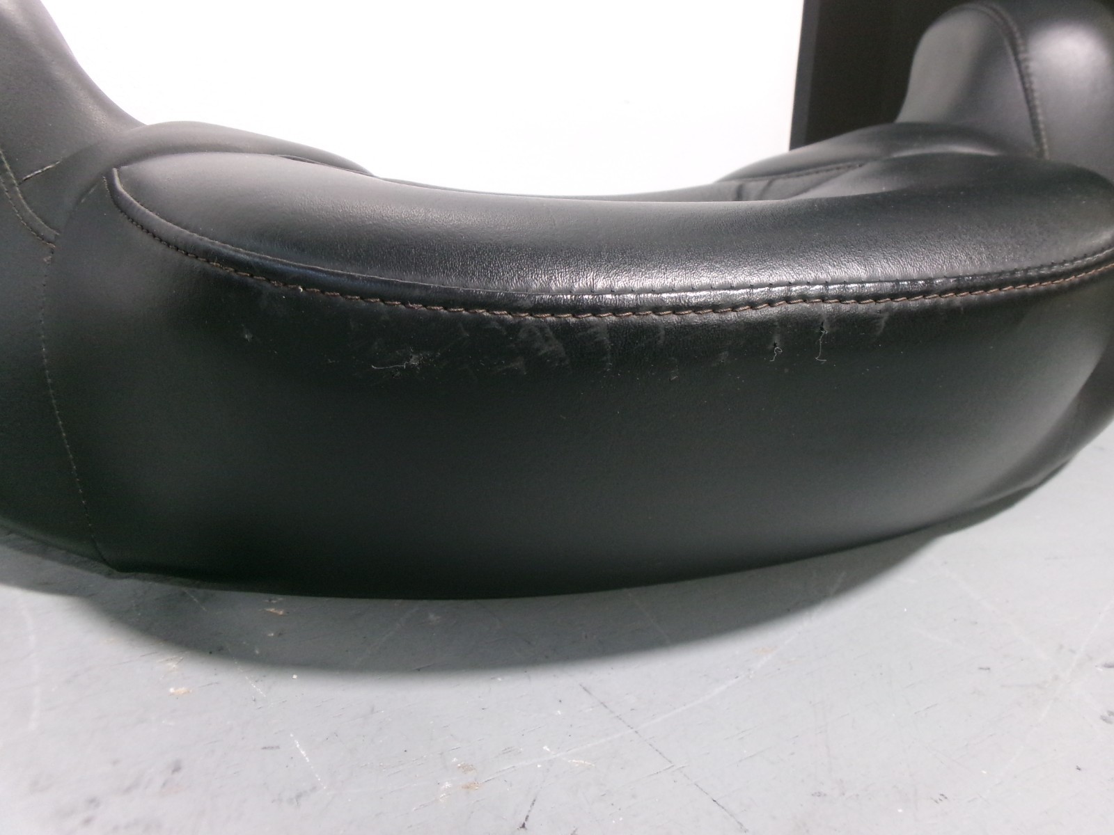 2015 Harley Davidson CVO Electra Glide King Tour Pak Pad, Used, PN-52300225